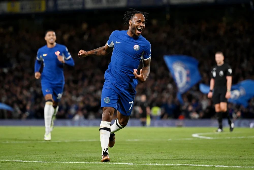 Sterling đang có phong độ cao trong màu áo Chelsea từ đầu mùa bóng này. Ảnh: GETTY.