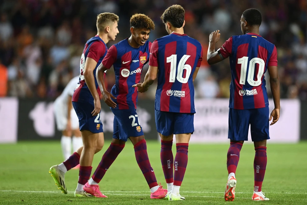 Barca quyết giữ vị thế của nhà vô địch trong nước và cạnh tranh ở châu Âu. Ảnh: GETTY.