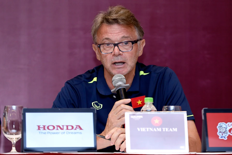 HLV Troussier tin tưởng vào quá trình chuẩn bị chu đáo cho vòng loại U-23 châu Á của đội tuyển U-23 Việt Nam với quyết tâm giành suất đi vòng chung kết sang năm tại Qatar. Ảnh: VFF.