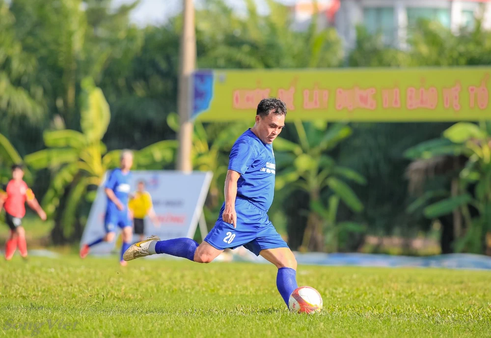 Kết quả lượt đầu tiên: Lão tướng Quận 6 thắng Lão tướng Tân Phú 6-3, Lão tướng Bình Tân thắng Lão tướng Bình Chánh 4-2.