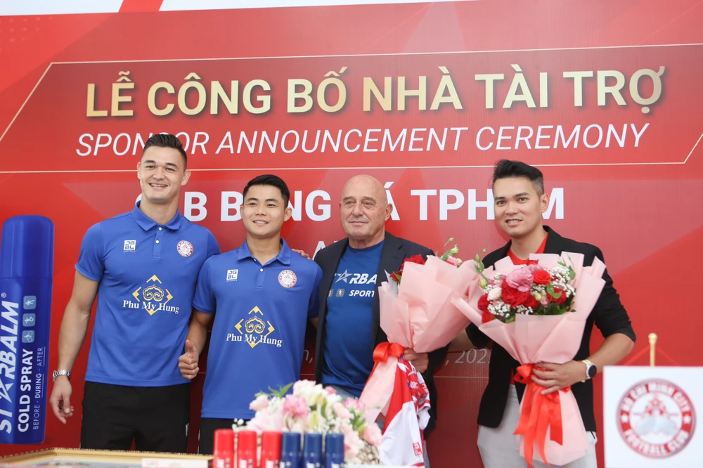 hlv-vu-tien-thanh-khong-xuat-hien-nhan-tai-tro-cho-clb-tp-hcm (3).jpg