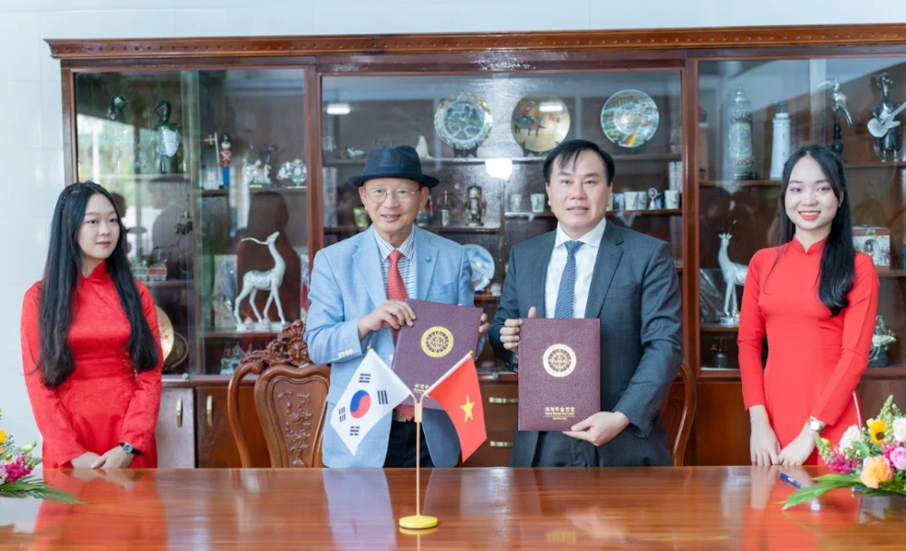 womau-taekkyeon-ssireum-han-quoc-nang-tam-vo-hoc-o-ivs (6).png