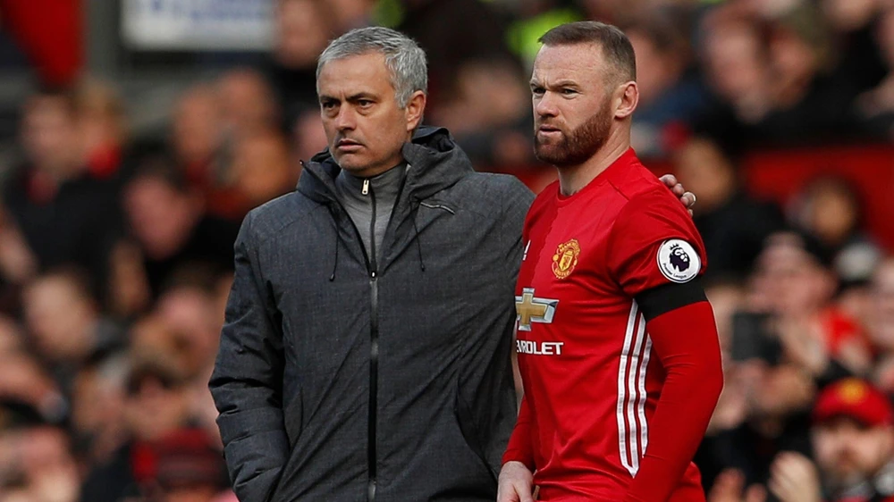 jose-mourinho-wayne-rooney-man-utd-6124.jpg