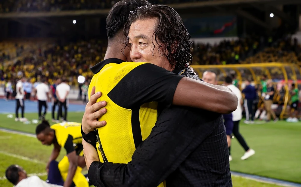 bi-loai-khoi-asian-cup-thay-han-kim-pan-gon-bi-chi-trich-nang-ne (2).jpg