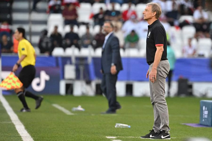 hlv-klinsmann-tu-giai-ma-bi-an-nu-cuoi-khi-han-quoc-hoa-malaysia-3-3 (3).jpg