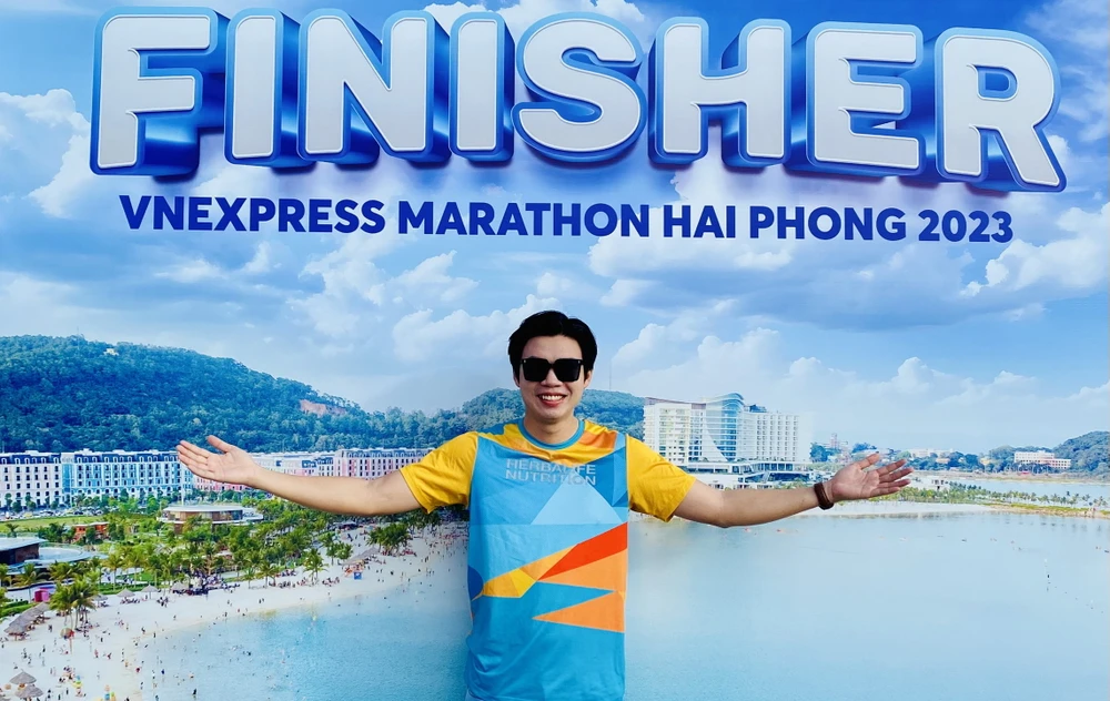 mc-tai-dang-da-nang-tu-duong-chay-marathon-den-giai-mai-vang (4).jpg