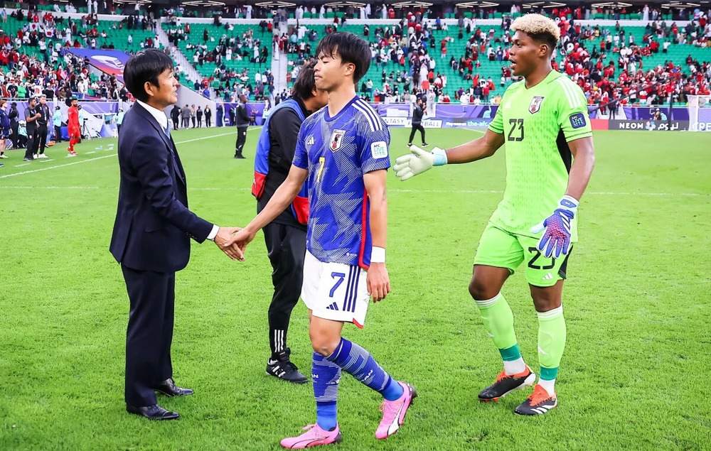 so-mot-chau-a-nhat-ban-bai-tran-e-che-o-asian-cup (3).jpg