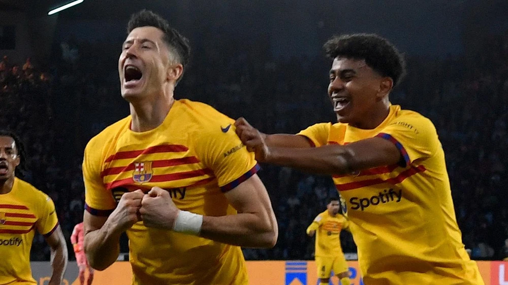 lewandowski-qua-mat-messi-va-ronaldinho (3).jpg