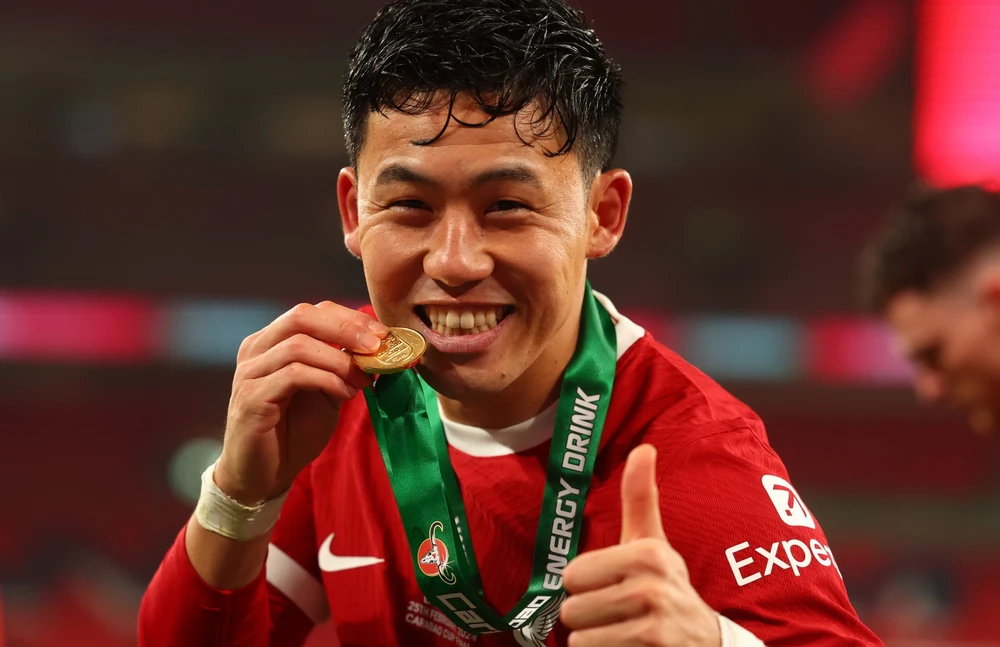 doi-truong-nhat-ban-endo-toa-sang-trong-chien-thang-dien-ro-chelsea (4).jpg