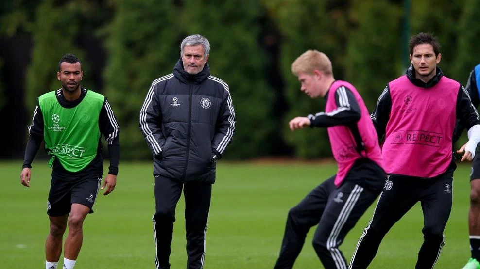 hlv-mourinho-se-tiep-tuc-thanh-cong-o-chelsea (1).jpeg