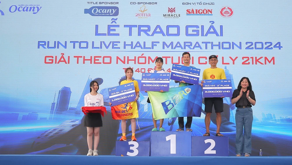 nhung-nha-vo-dich-run-to-live-2024 (3).jpg