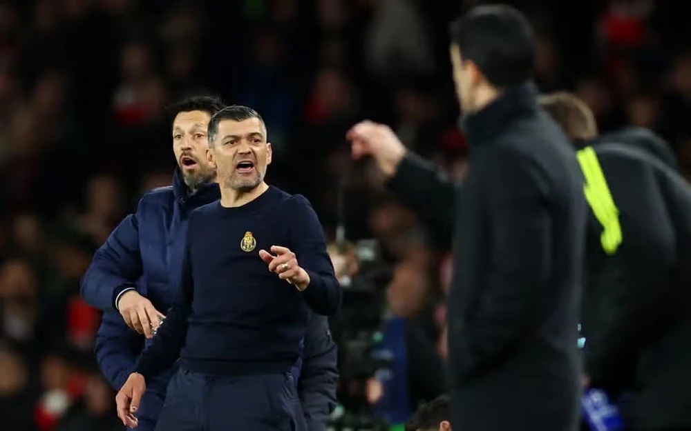 hlv-cua-porto-to-cao-arteta-choi-tro-ban-thiu-trong-chien-thang-cua-arsenal (2).jpg