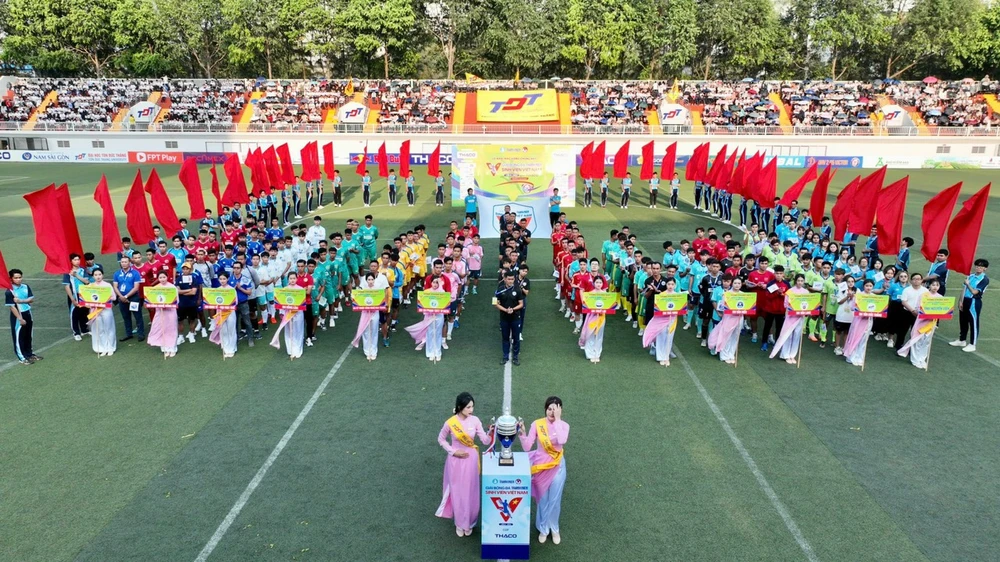 bat-ngo-dau-tien-o-giai-thanh-nien-sinh-vien-toan-quoc (2).jpg