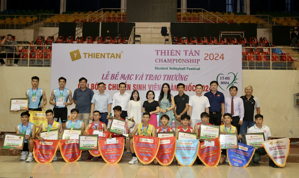 bat-ngo-nha-vo-dich-thien-tan-championship-2024 (2).jpg
