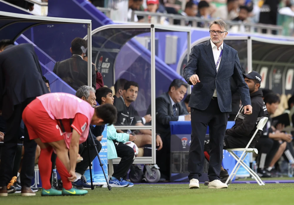 ong-troussier-chi-cach-thoat-hiem-tien-linh-hua-ghi-ban (1).jpg