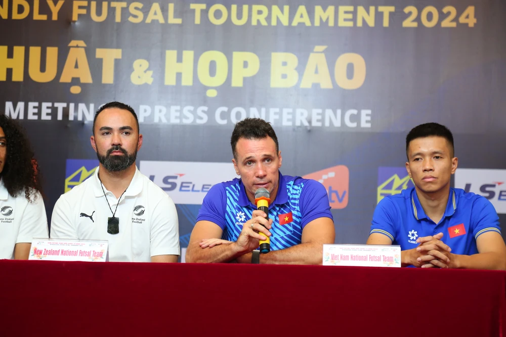 thu-thach-lon-cho-futsal-viet-nam (2).JPG