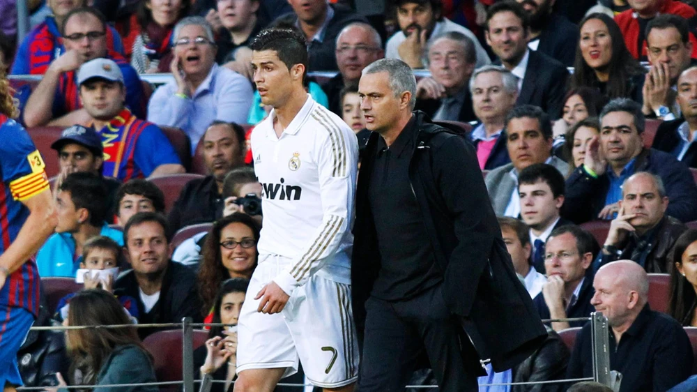 saudi-arabia-tra-luong-cho-hlv-mourinho-cao-nhat-the-gioi (1).jpg