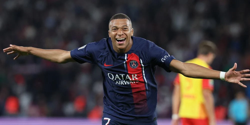 mbappe-se-o-lai-psg-neu (1).jpg