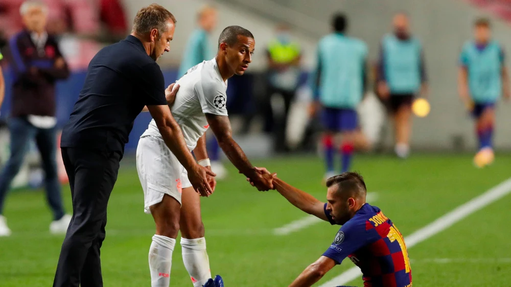 hlv-flick-muon-den-barca-liverpool-ngam-nghia-zerbi (3).jpg