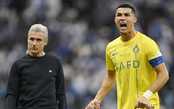 tat-ca-deu-muon-ham-hai-ronaldo (2).jpg