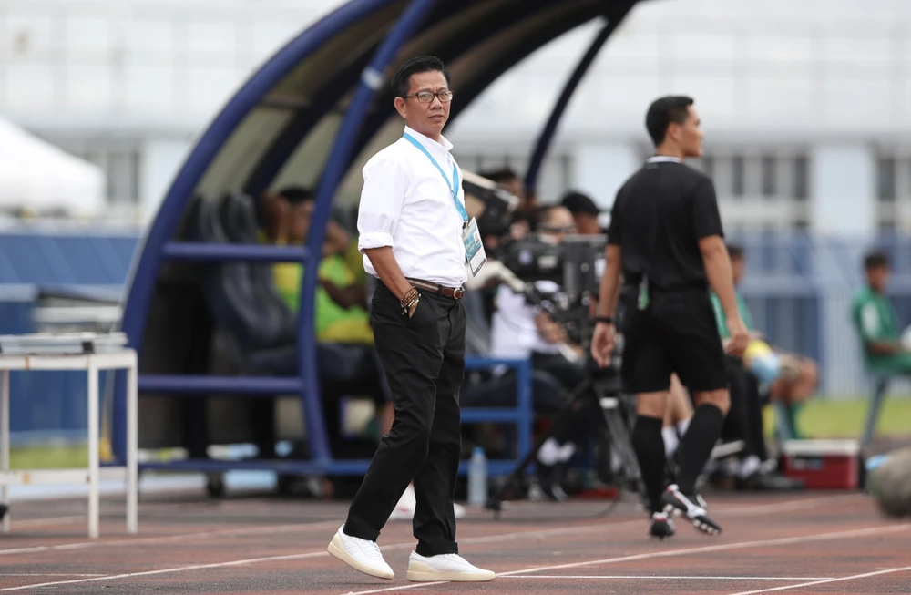 HLV Hoàng Anh Tuấn