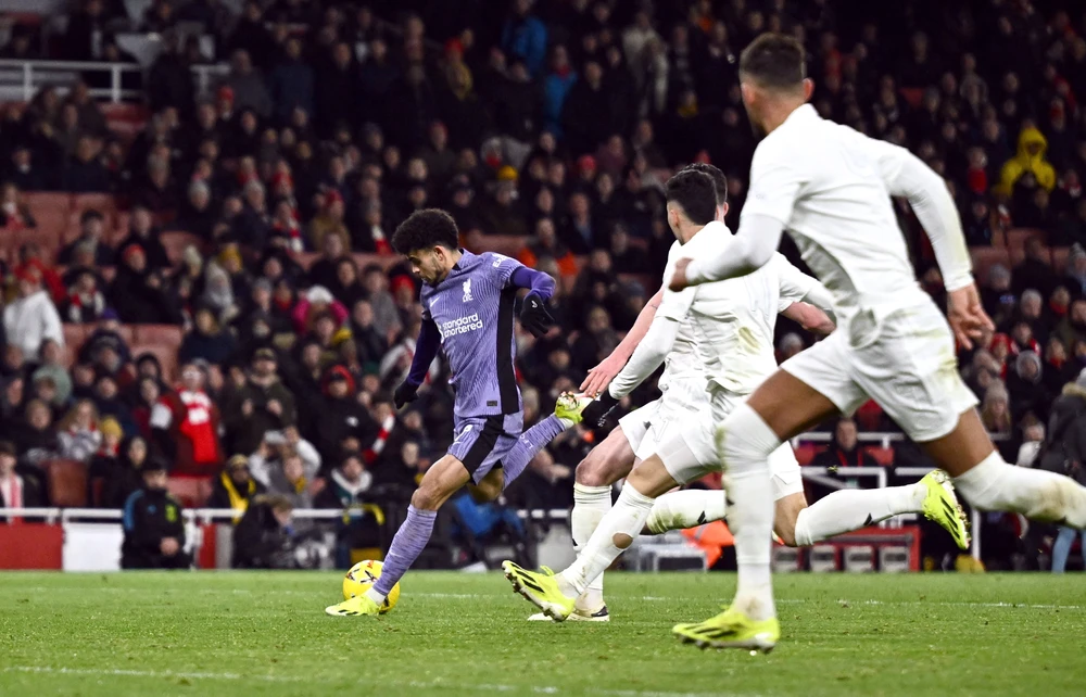 arsenal-lo-so-di-vao-vet-xe-do-cua-liverpool (1).jpg