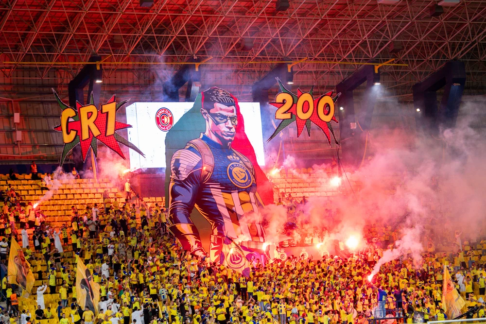 ronaldo-gay-soc-khi-treo-giay-o-al-nassr-nam-41-tuoi (3).jpg