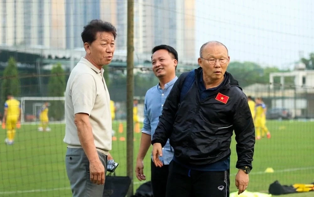 nong-hlv-park-hang-seo-bat-ngo-la-ung-vien-nam-tuyen-han-quoc (4).jpg