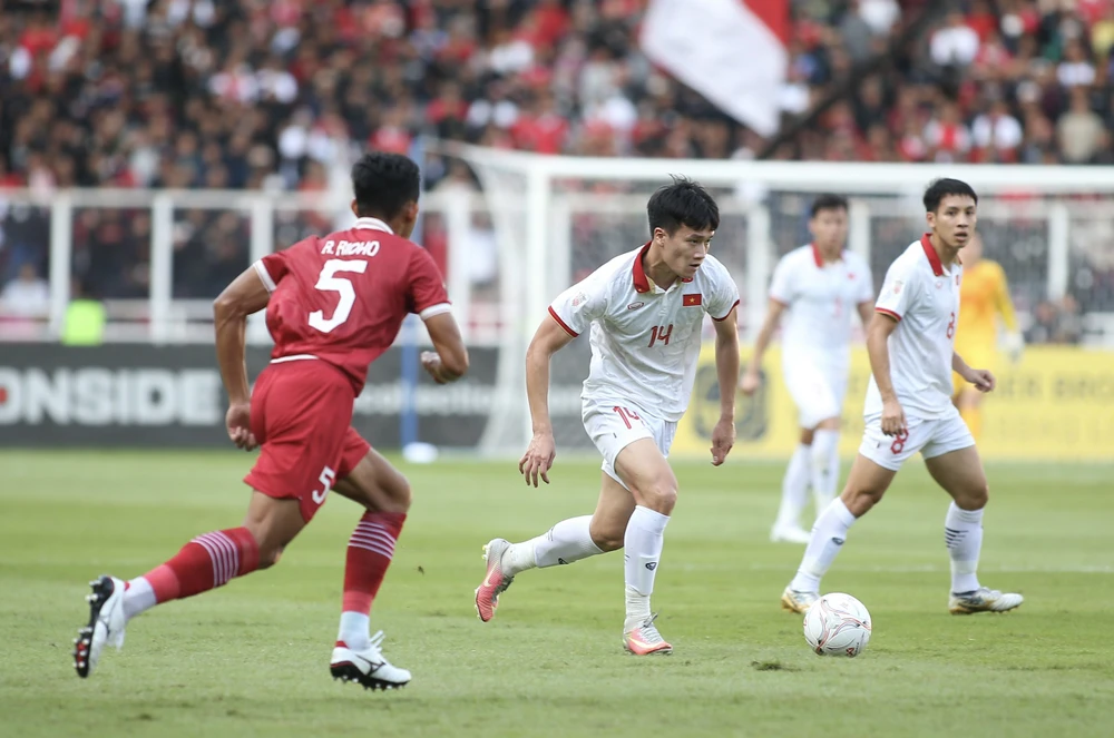 indonesia-khieu-chien-doi-tuyen-viet-nam-o-aff-cup (1).jpg