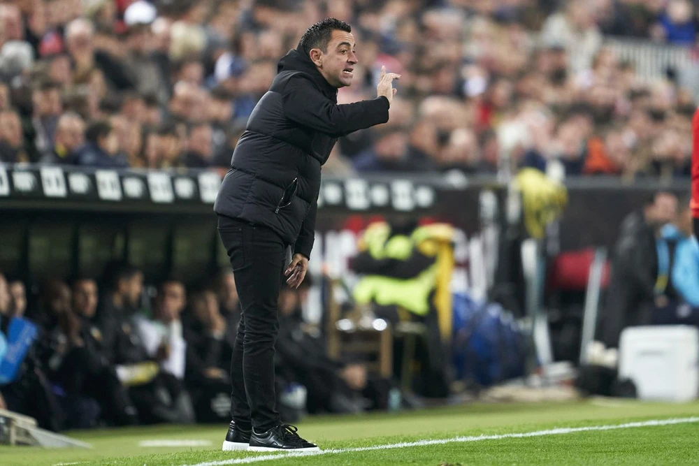 hlv-xavi-hernandez-ngam-ngui-ra-di-va-niem-tin-bi-danh-cap-cua-barca (2).jpg