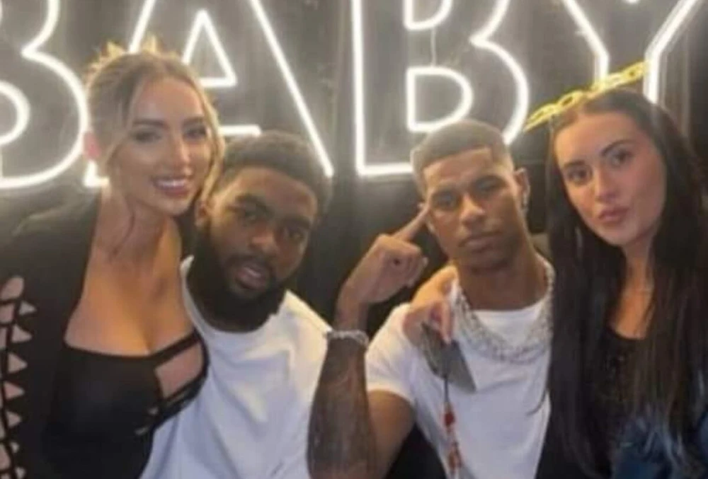 hlv-ten-hag-vach-tran-su-that-phu-phang-o-man-united (2).jpeg