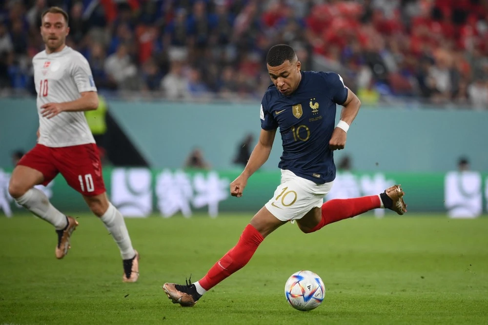 soc-real-madrid-cam-mbappe-ra-san (1).jpg