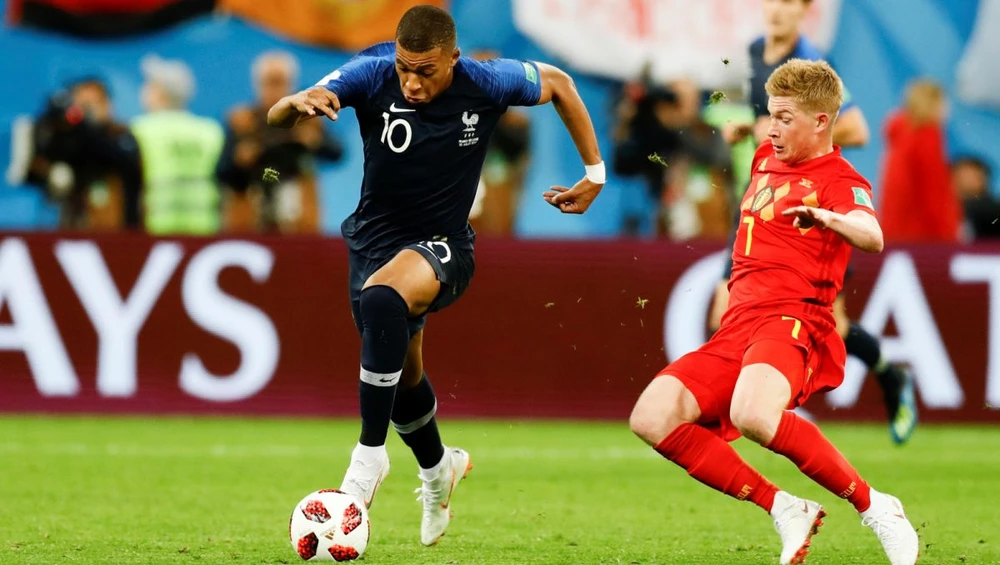 mbappe-ra-san-tu-dau-doi-tuyen-phap-hai-lan-thang-bi (4).jpg
