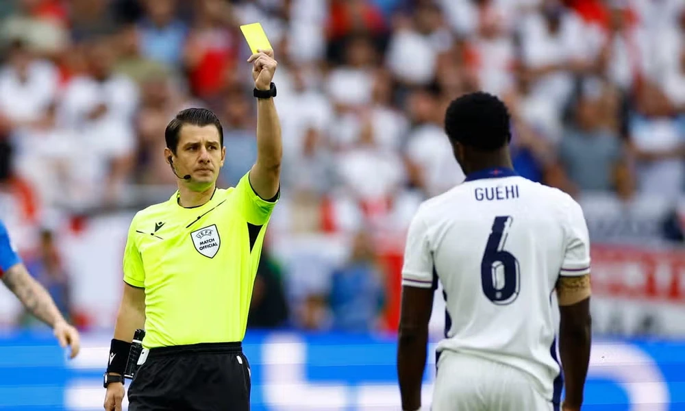 bat-ngo-nhung-ngoi-sao-vang-mat-dang-tiec-o-vong-ban-ket-euro-2024 (4).jpg