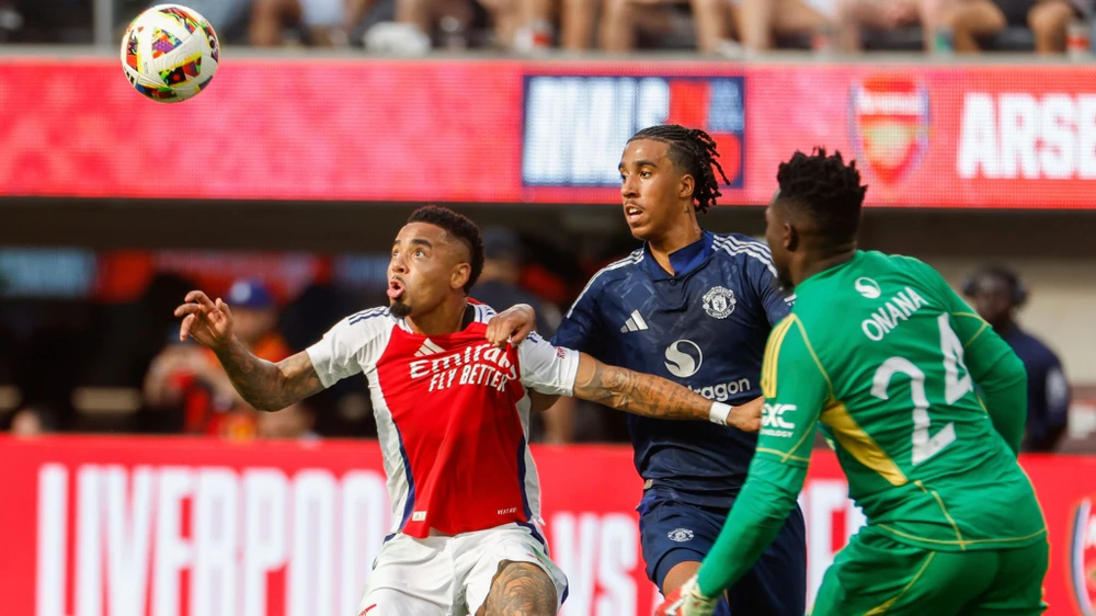 hlv-ten-hag-am-anh-chan-thuong-cua-hojlund-va-leny-yoro (2).jpg