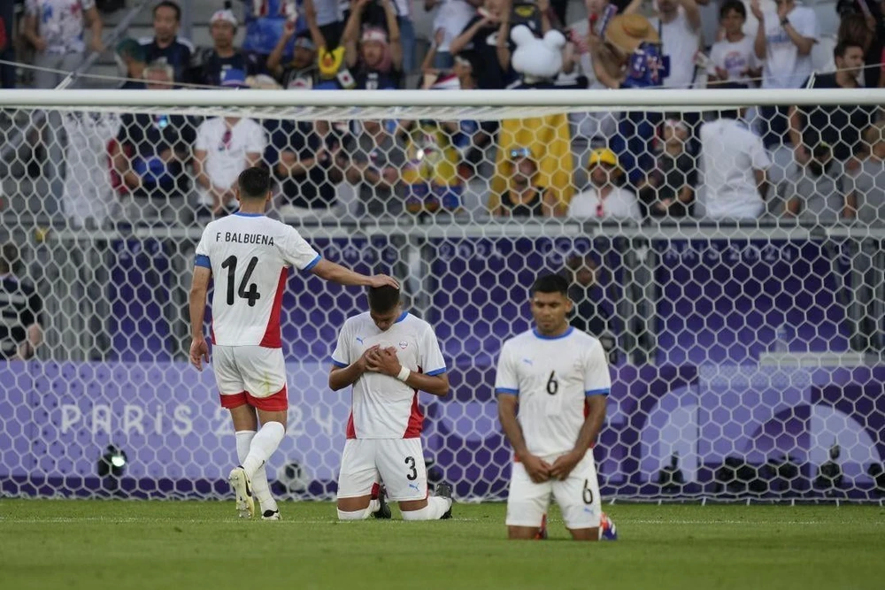 ai-cap-de-lam-goi-paraguay-trong-cuoc-chien-mot-mat-mot-con-olympic-paris-2024 (3).jpg