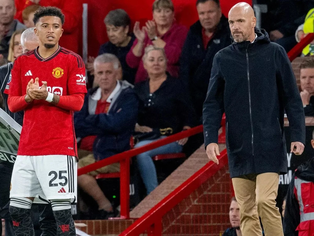 hlv-ten-hag-mo-cua-cho-ngoi-sao-lam-lac-sancho-tro-lai-doi-hinh-mu (2).jpg