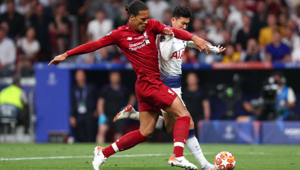 virgil-van-dijk-lam-sang-to-hop-dong-voi-liverpool (2).jpg