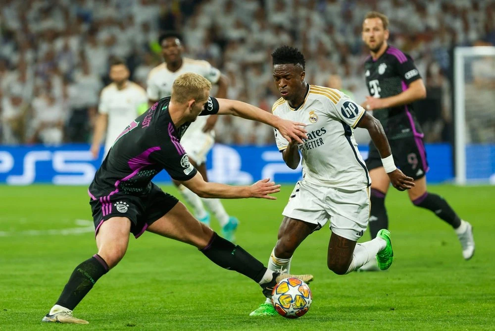 bayern-bi-chi-trich-o-nhuc-vi-ban-trung-ve-de-ligt-cho-man-united (4).jpg