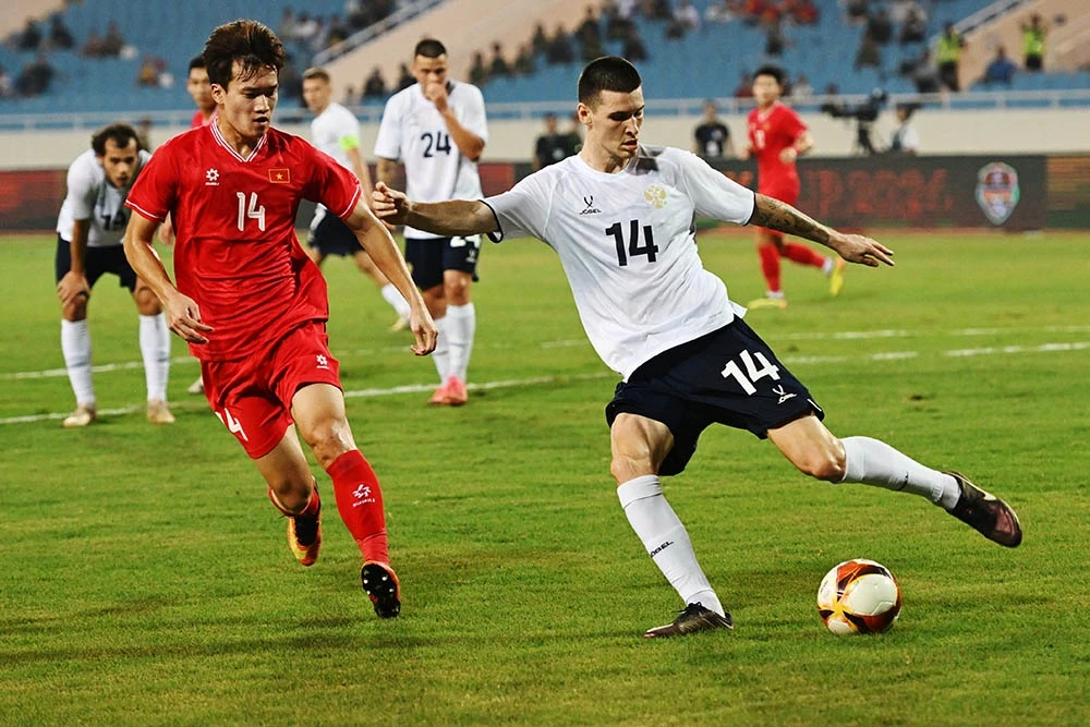 nga-neu-ly-do-khong-da-voi-tuyen-thai-lan-o-san-my-dinh (3).jpg