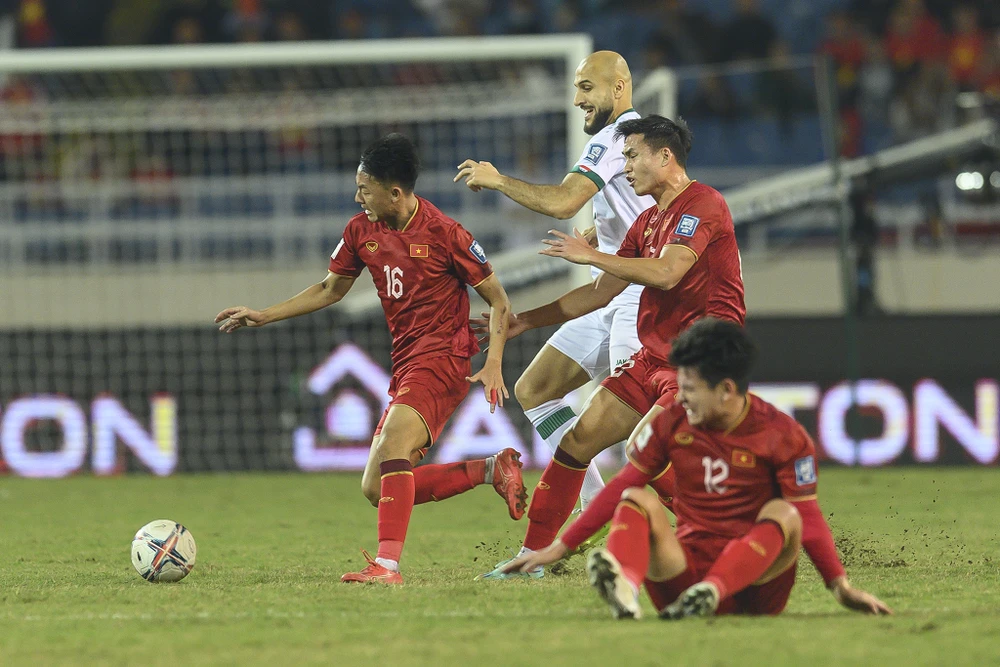 tuyen-viet-nam-da-voi-an-do-va-lebanon-o-san-thien-truong (2).jpg