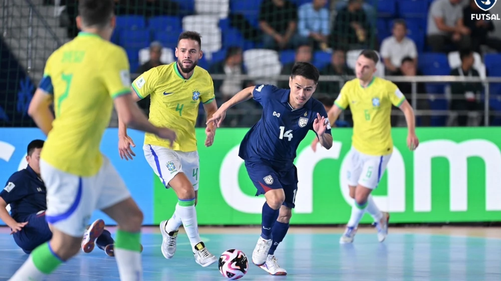 bi-che-yeu-doi-futsal-thai-lan-len-ke-hoach-danh-bai-tuyen-phap (2).jpg