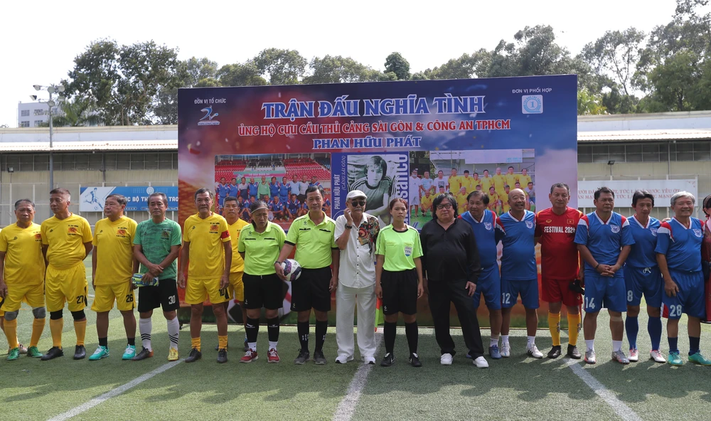 nhung-tam-long-vang-ho-tro-cuu-danh-thu-phan-huu-phat (6).JPG