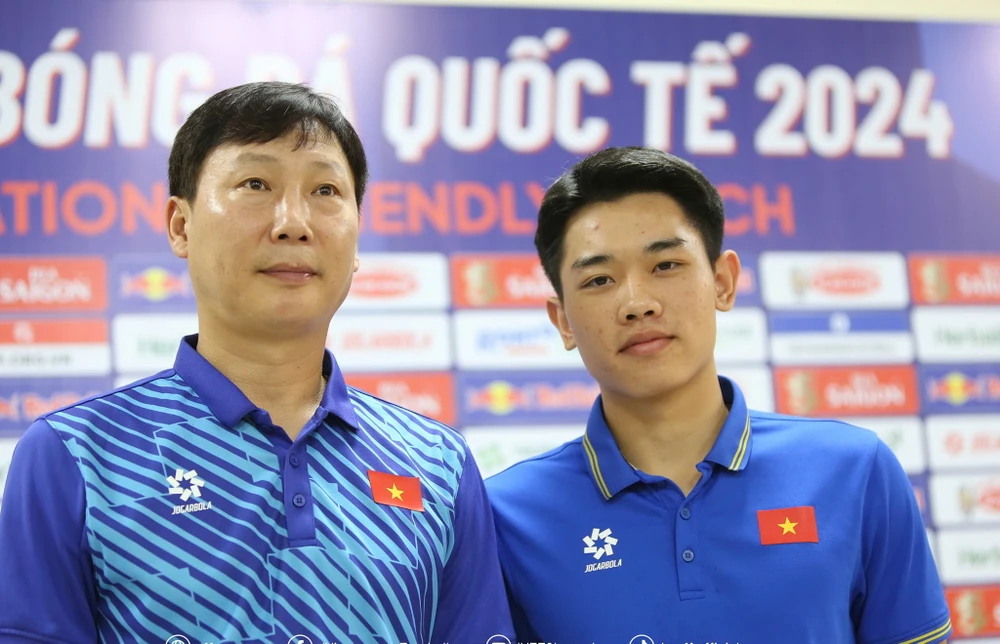 tran-cuoi-cua-hlv-kim-sang-sik (1).jpg