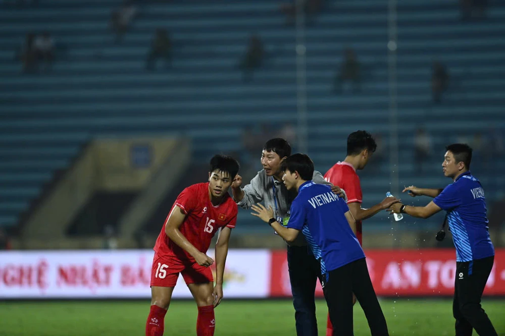 van-quyet-giai-nghe-va-dau-lang-o-tuyen-viet-nam (3).jpg