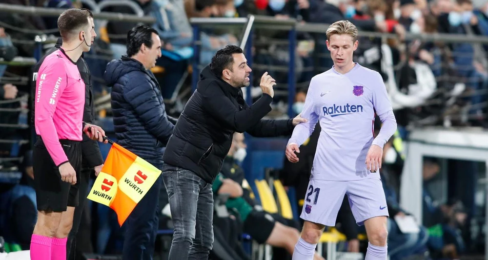 3-ngoi-sao-theo-chan-hlv-xavi-gia-nhap-clb-man-united (3).jpg