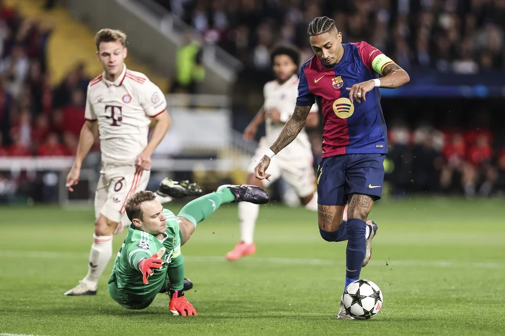 barca-rafinha-va-man-tra-thu-ngot-ngao-bayer-munich (5).jpg