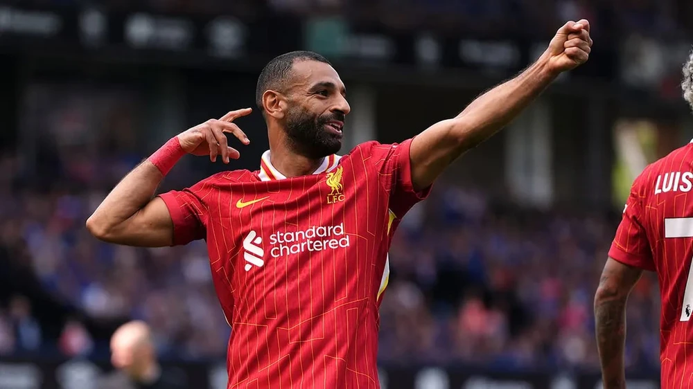 chu-nha-arsenal-run-ray-don-liverpool (5).jpg