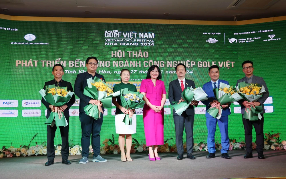 dua-y-tuong-phat-trien-mon-the-thao-golf-vao-hoc-duong (4).jpg