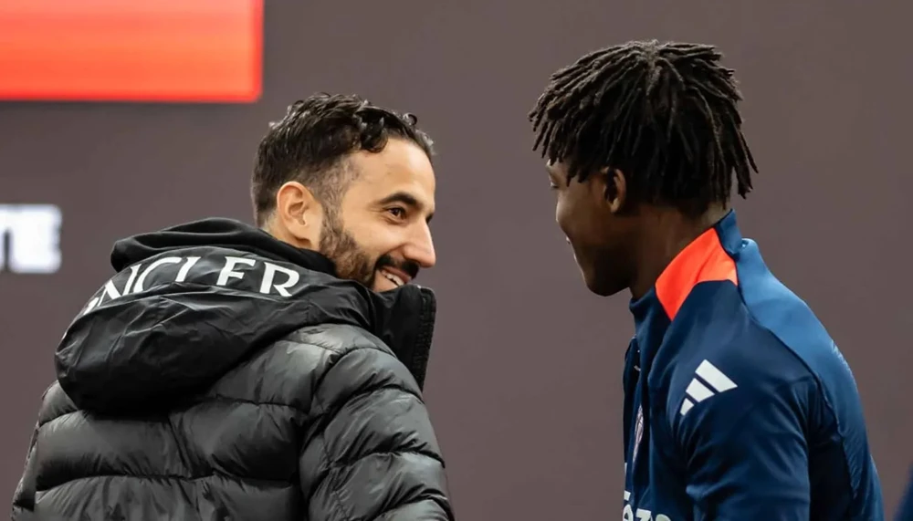 hlv-ruben-amorim-thu-nhan-su-that-phu-phang-o-man-united (1).jpg